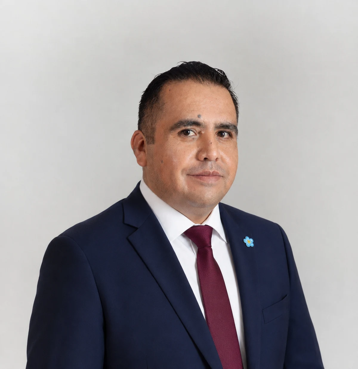 Retrato profesional del abogado Héctor Leonardo Rosas Capdevila